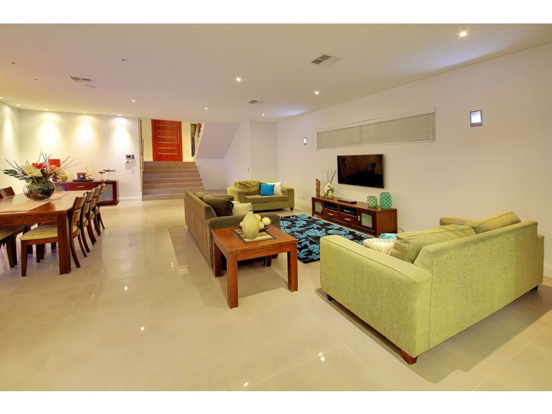 39 Binalong Road, Wentworthville NSW 2145