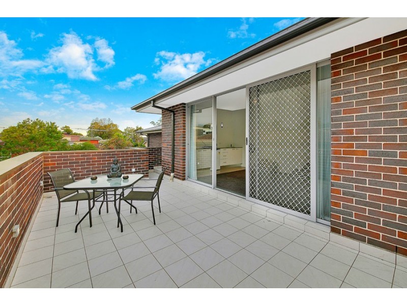 39 Binalong Road, Wentworthville NSW 2145