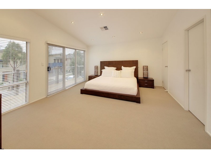 24 Pugh Avenue, Pemulwuy NSW 2145