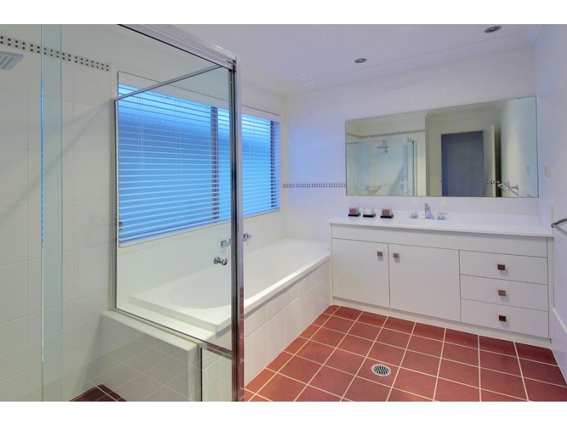 24 Pugh Avenue, Pemulwuy NSW 2145