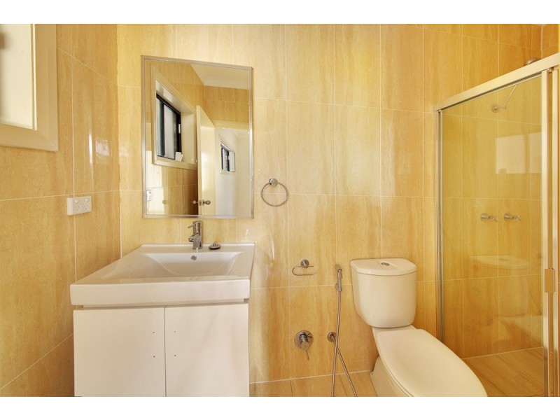 14b Carinya Road, Girraween NSW 2145