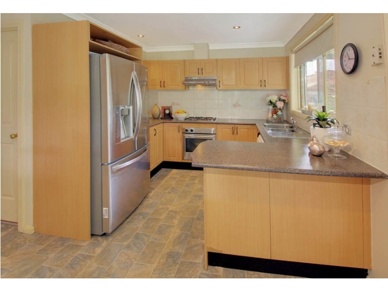 10 Glennis Close, Glendenning NSW 2761