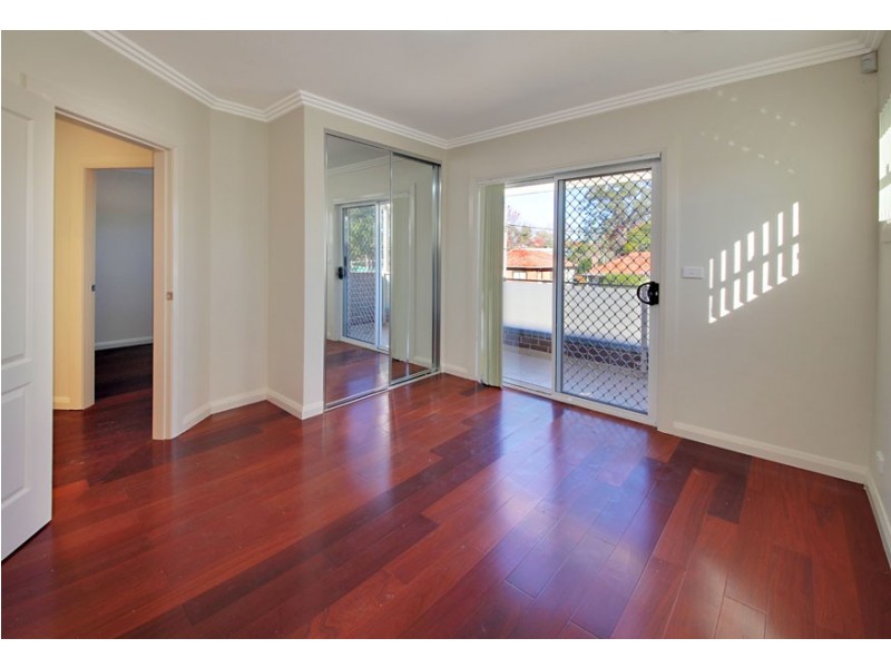 2/7-9 Magowar Road, Pendle Hill NSW 2145
