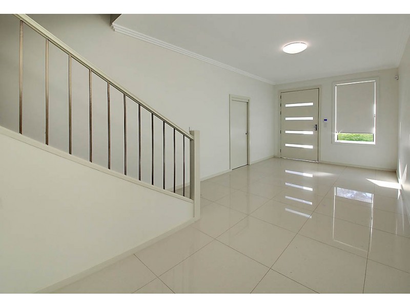 8B Albert Street, Guildford NSW 2161