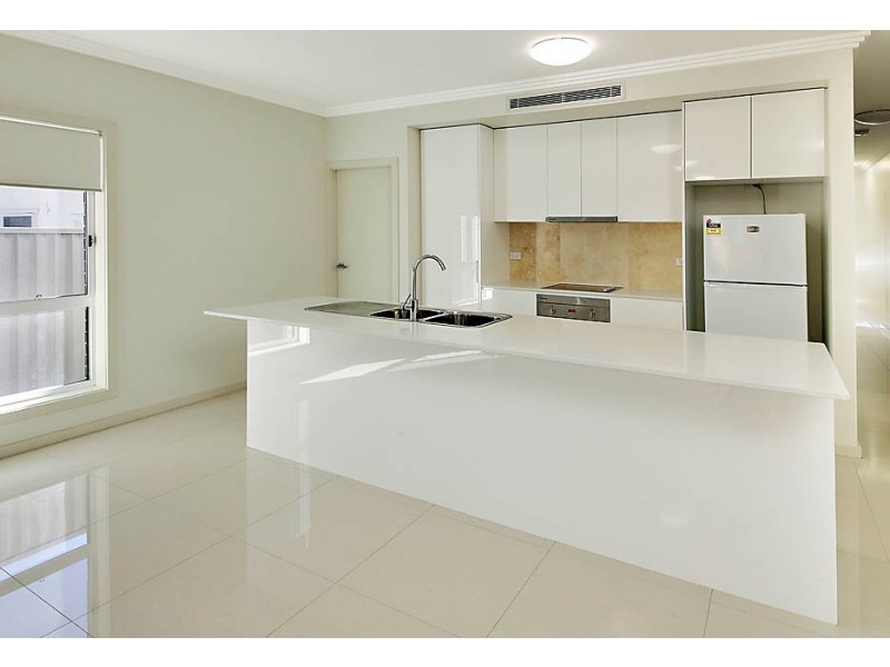 8B Albert Street, Guildford NSW 2161