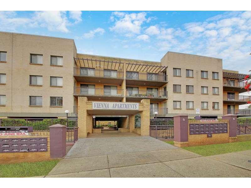46/5-9 Fourth Avenue, Blacktown NSW 2148