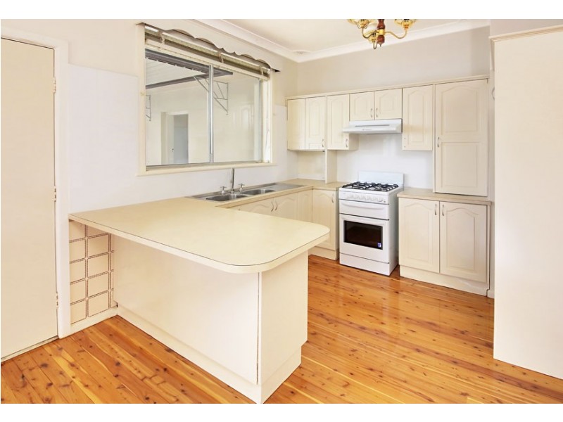 36 The Crescent, Toongabbie NSW 2146