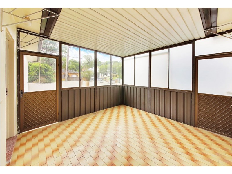 36 The Crescent, Toongabbie NSW 2146