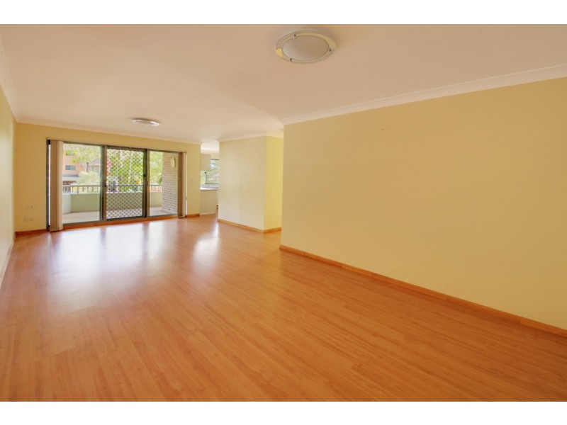 1/237-239 Targo Road, Toongabbie NSW 2146