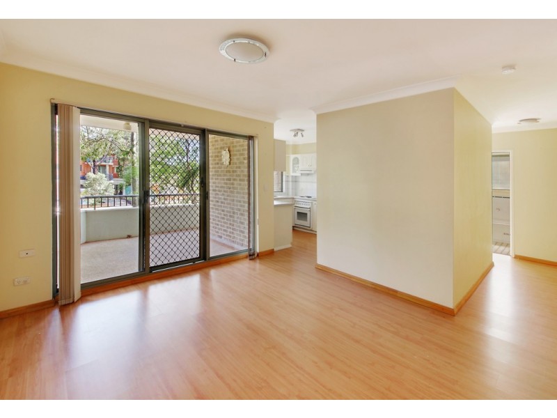 1/237-239 Targo Road, Toongabbie NSW 2146