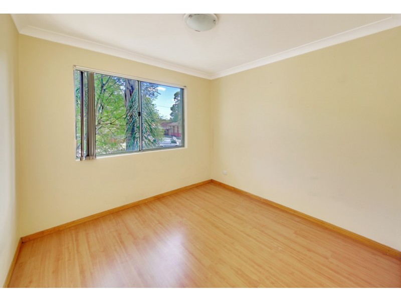 1/237-239 Targo Road, Toongabbie NSW 2146