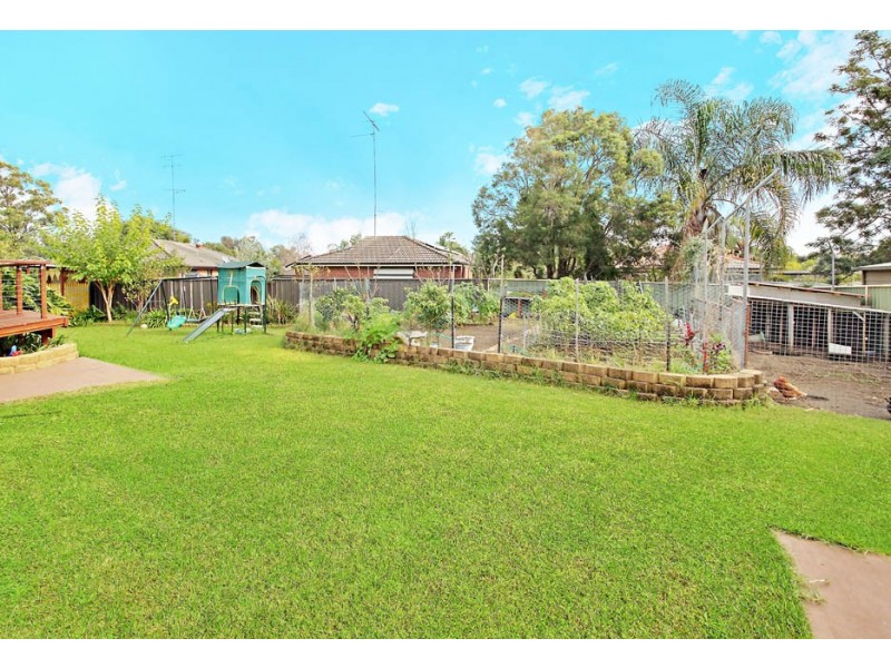 4 Rosella Place, Cranebrook NSW 2749