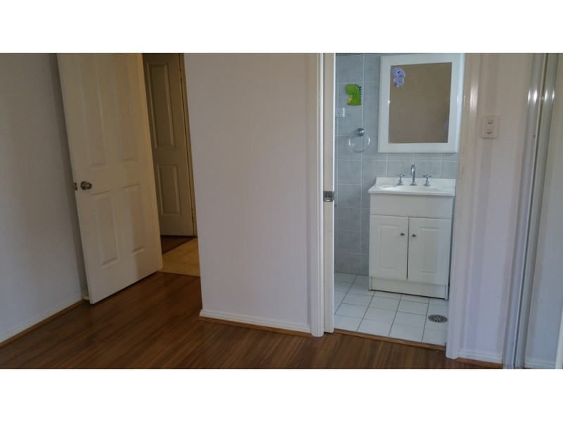 2/193 Dunmore Street, Wentworthville NSW 2145