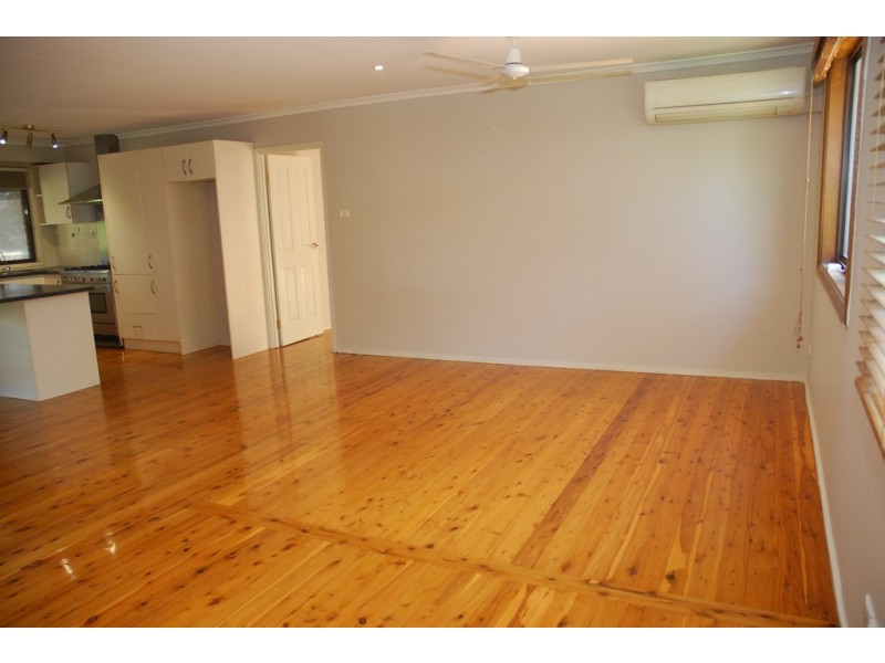 4 Rosella Place, Cranebrook NSW 2749