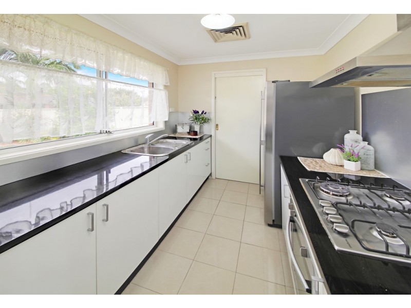 6 Bonzer Place, Glendenning NSW 2761