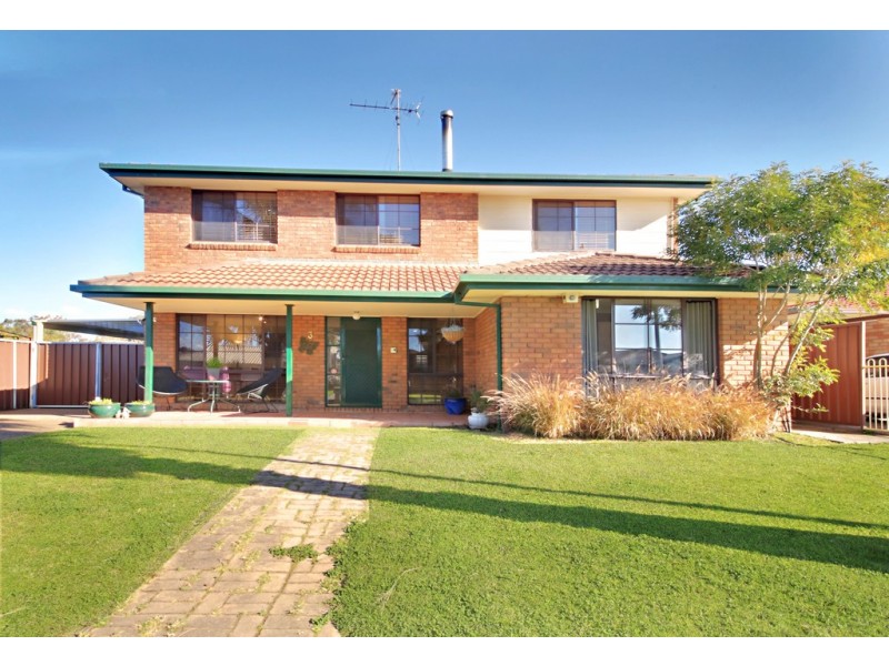 3 Alroy Crescent, Hassall Grove NSW 2761