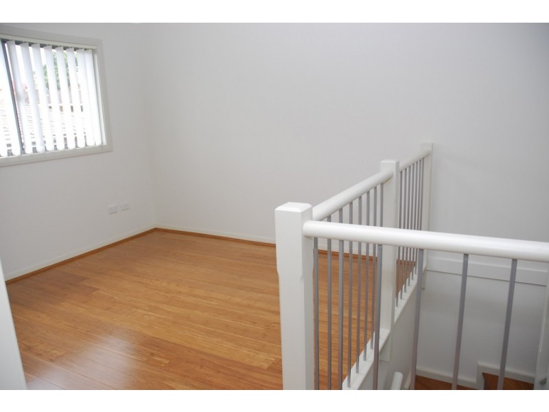 1/87-87A Cornelia Road, Toongabbie NSW 2146