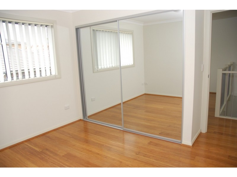 1/87-87A Cornelia Road, Toongabbie NSW 2146