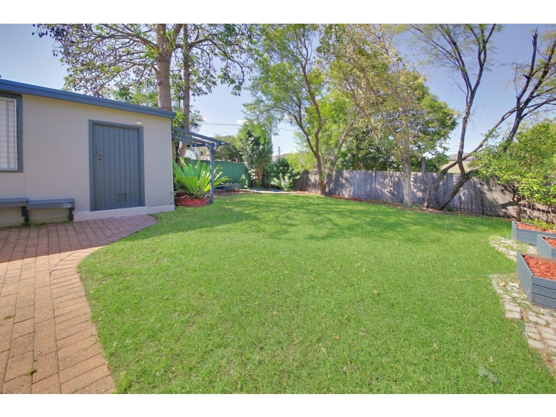 5 McCoy Street, Toongabbie NSW 2146