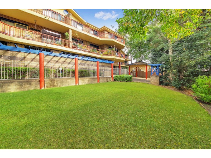 12/240-242 Targo Road, Toongabbie NSW 2146
