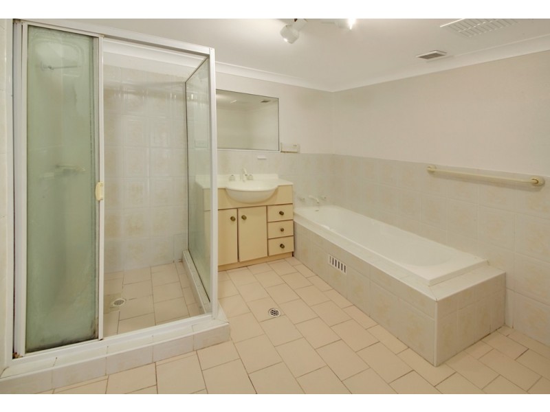 12/240-242 Targo Road, Toongabbie NSW 2146