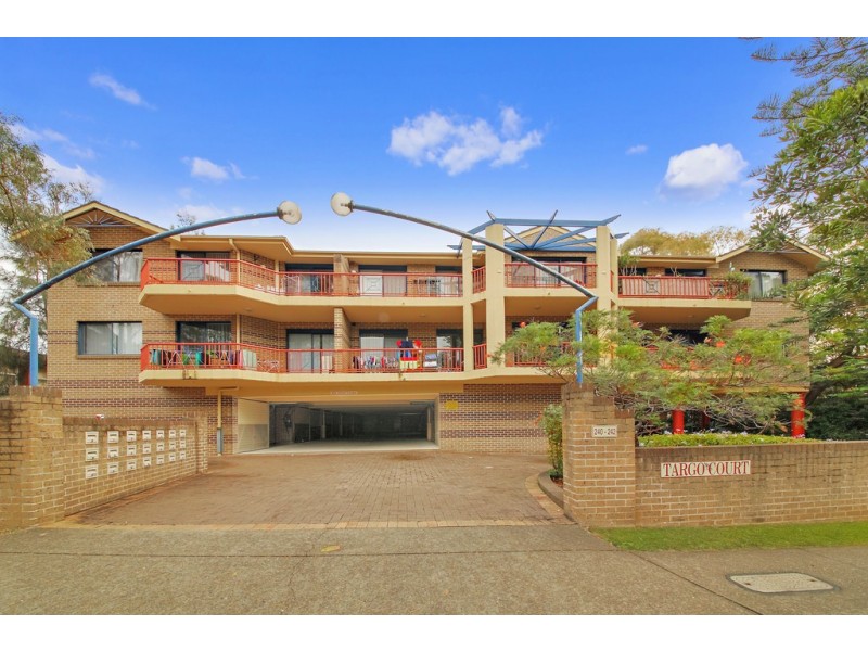 12/240-242 Targo Road, Toongabbie NSW 2146