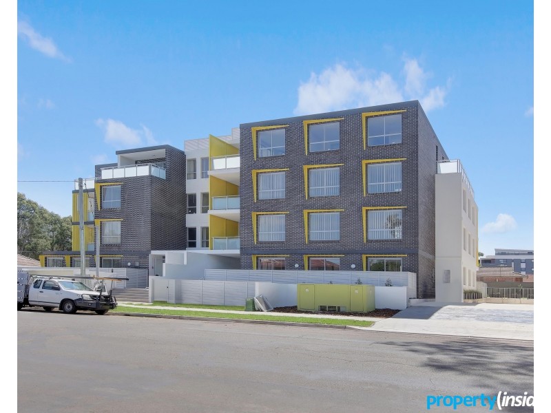 17/11-13 Octavia St, Toongabbie NSW 2146