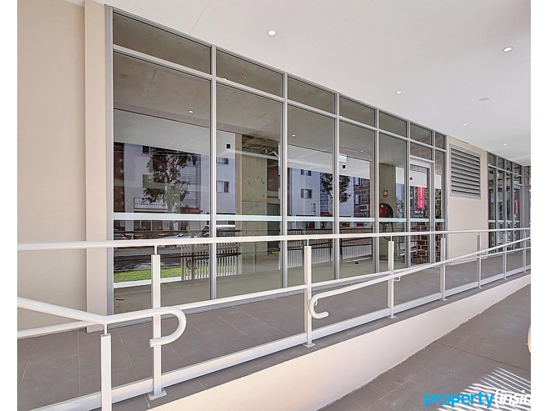 Shop 5/13-15 Civic Ave, Pendle Hill NSW 2145