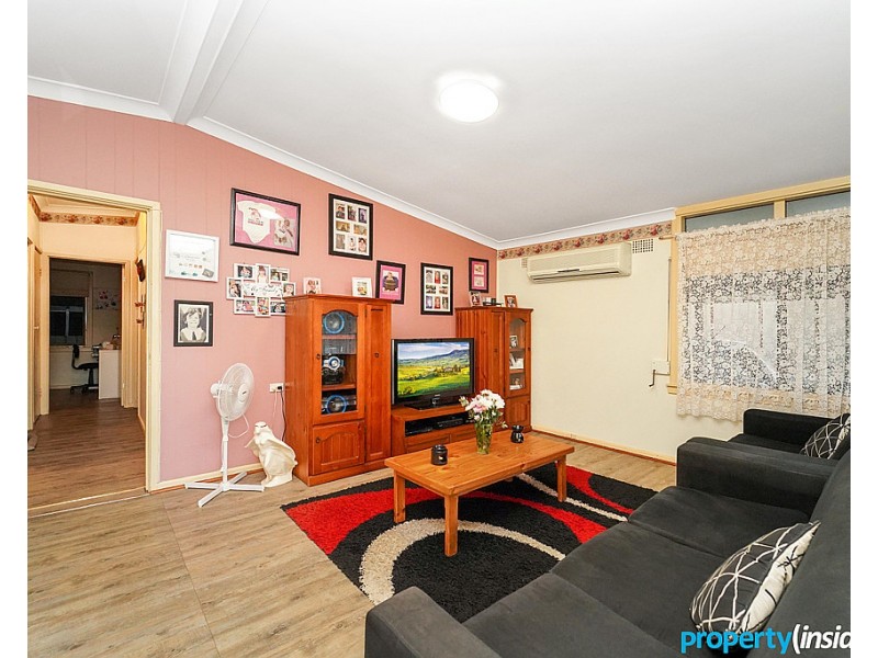 77 Manila Road, Lethbridge Park NSW 2770