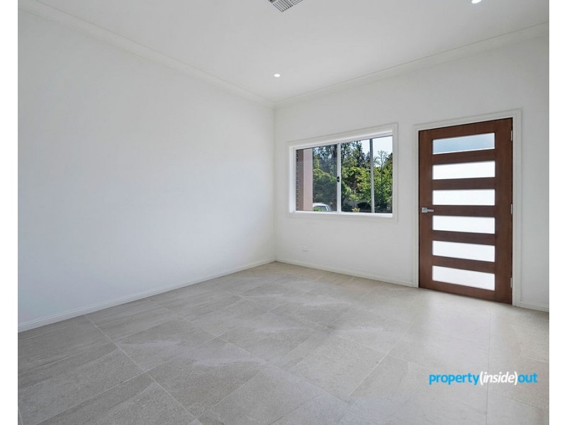 32 Portia Road, Toongabbie NSW 2146