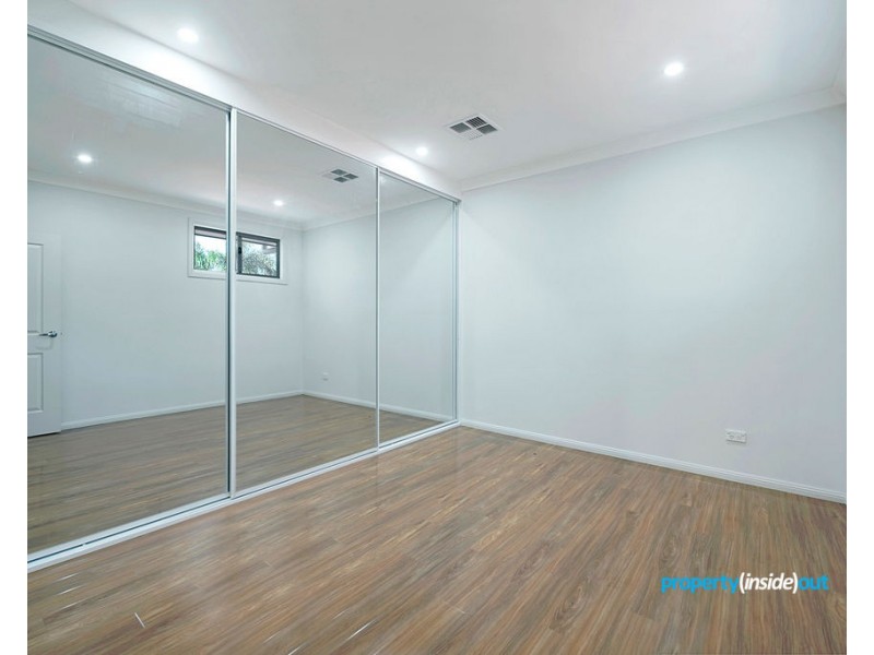 32 Portia Road, Toongabbie NSW 2146