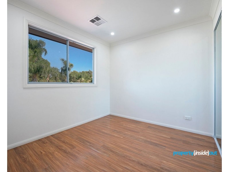 32 Portia Road, Toongabbie NSW 2146