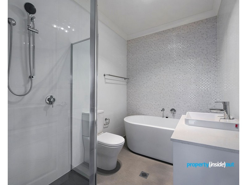 32 Portia Road, Toongabbie NSW 2146