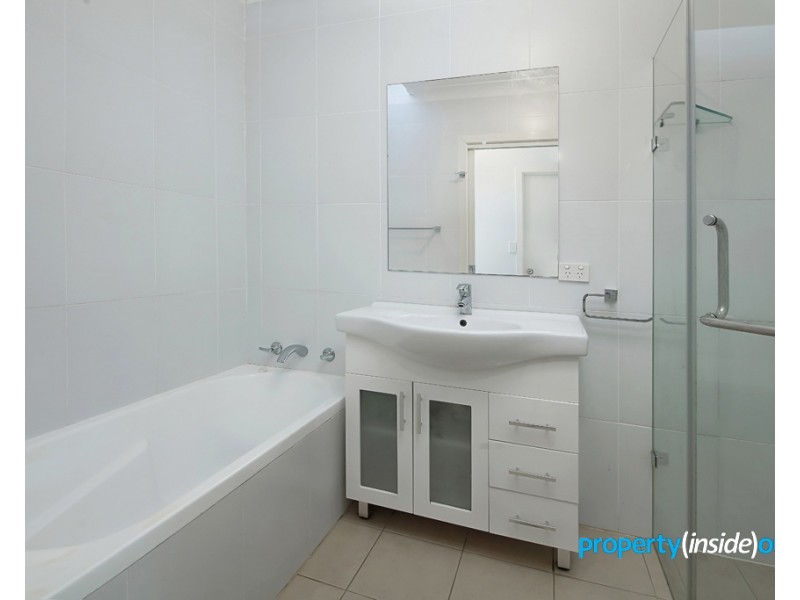 2/22 Tallawong Ave, Blacktown NSW 2148