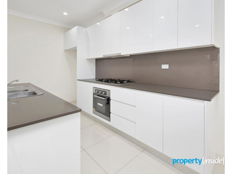 6/11-13 Carinya Road, Girraween NSW 2145