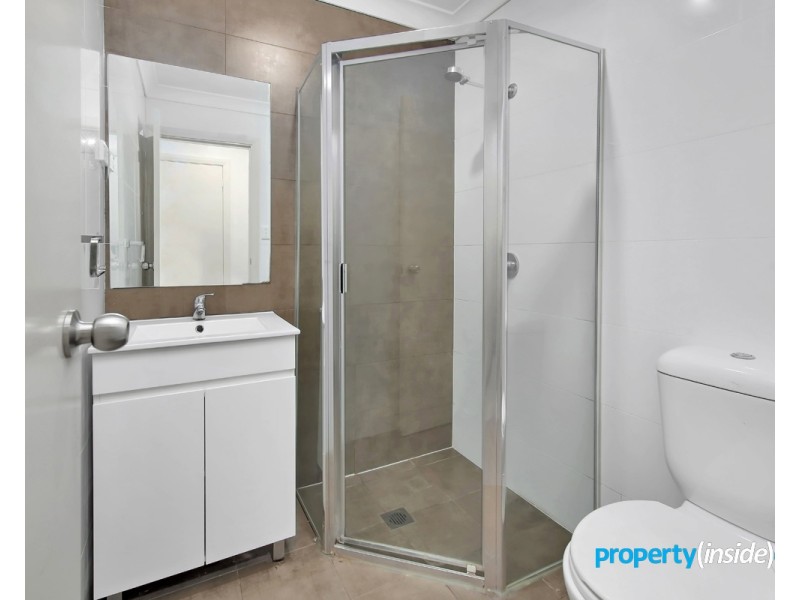 6/11-13 Carinya Road, Girraween NSW 2145