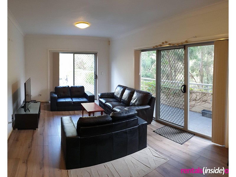 4/8 Refractory Court, Holroyd NSW 2142