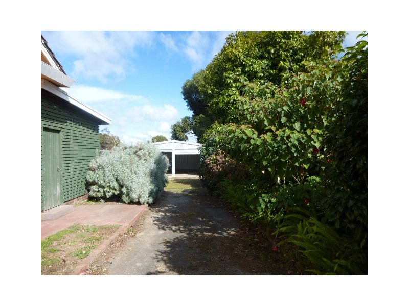 33 Deane Street, Mount Barker WA 6324