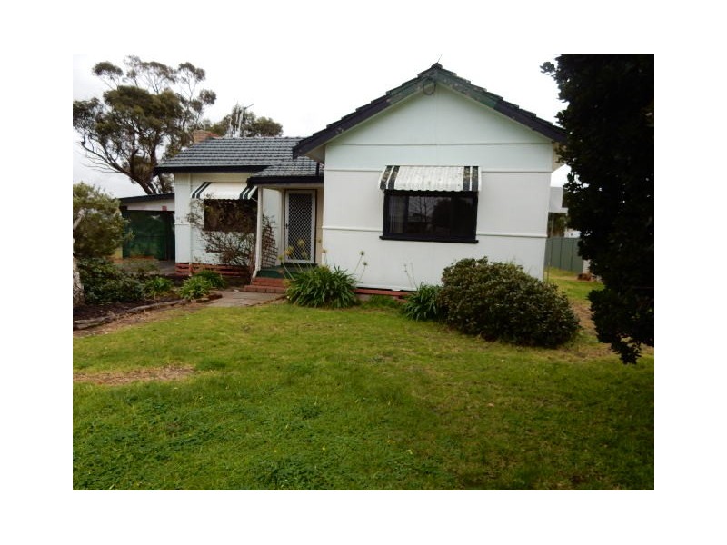 16 Gordon Street, Cranbrook WA 6321