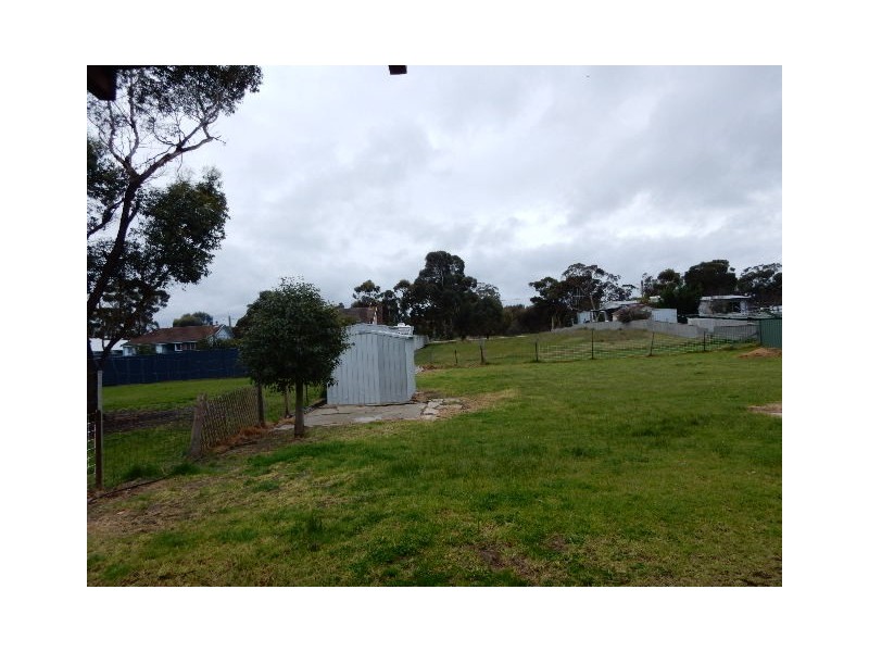 16 Gordon Street, Cranbrook WA 6321