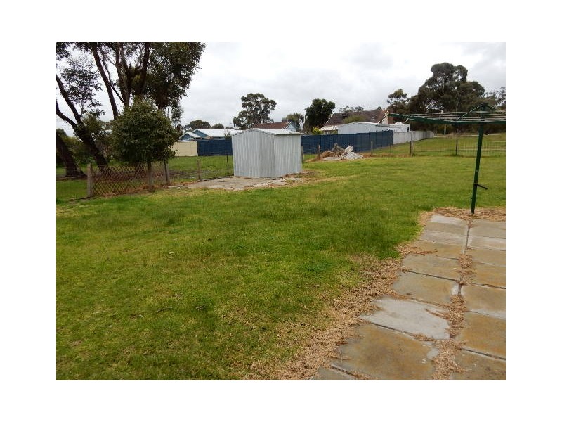16 Gordon Street, Cranbrook WA 6321