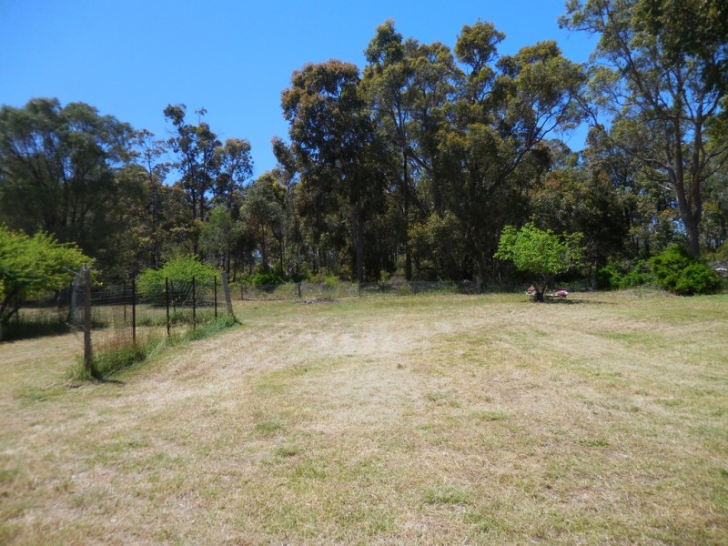 17 Bolganup Road, Mount Barker WA 6324