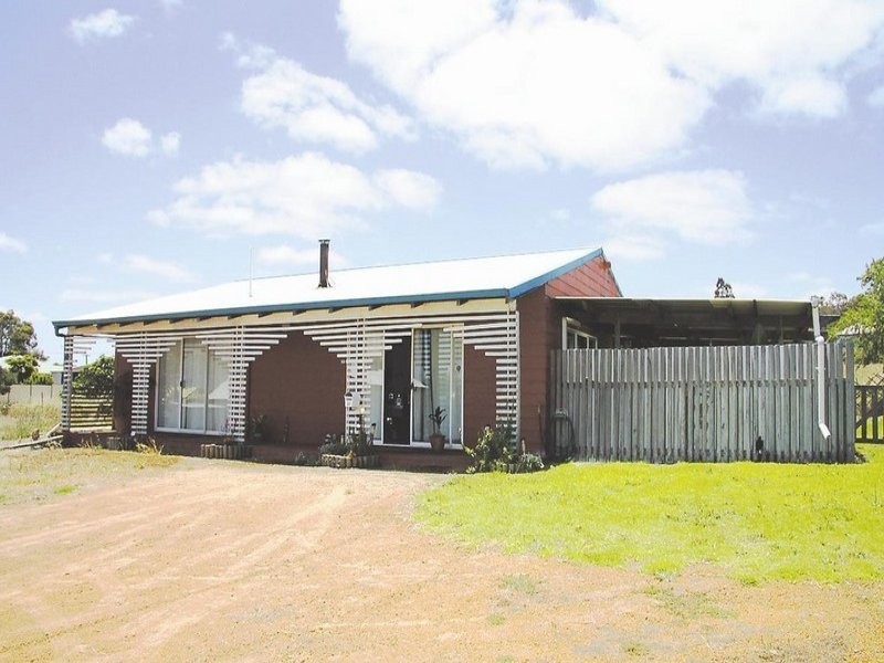 34 Albany Highway, Mount Barker WA 6324