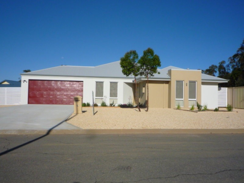 9 Donnelly Peak View, Mount Barker WA 6324