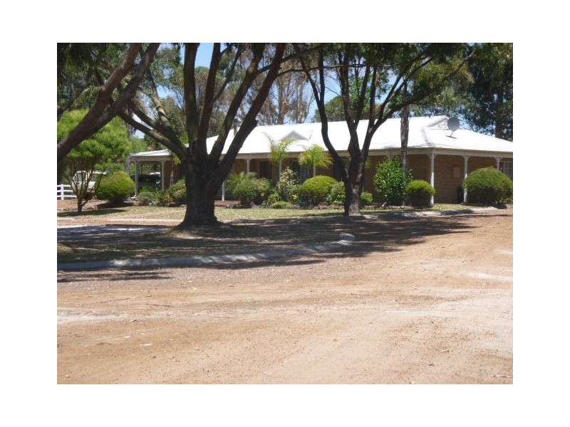 32330 Albany Highway, Mount Barker WA 6324