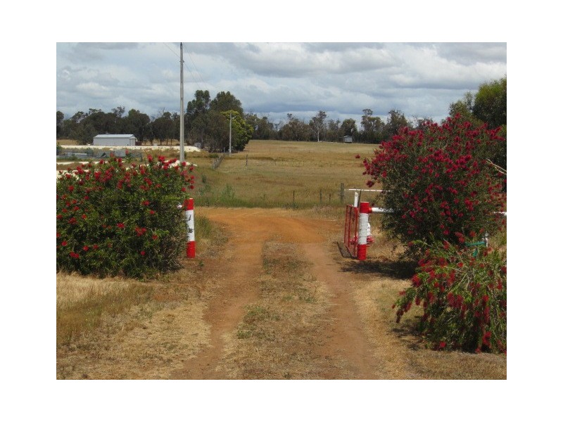 33 Herbert Street, Tenterden WA 6322