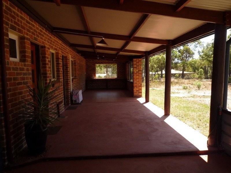 Lot 104 First Avenue, Kendenup WA 6323