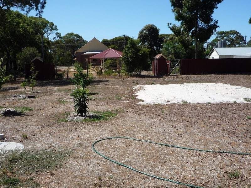 Lot 104 First Avenue, Kendenup WA 6323