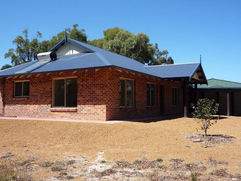 Lot 104 First Avenue, Kendenup WA 6323