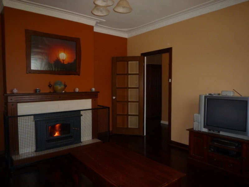 35 Oatlands Road, Mount Barker WA 6324